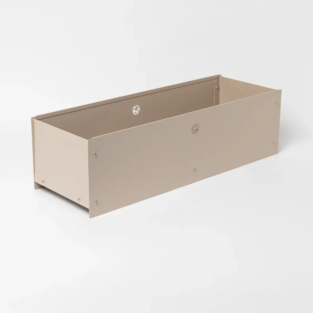 Image 3 de 9 dans la galerie EMBRACE | Nell Metal Box