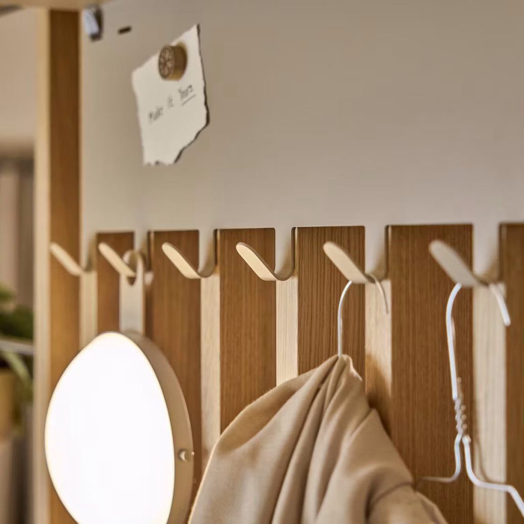 Image 5 de 7 dans la galerie EMBRACE | Nell Coat Rack