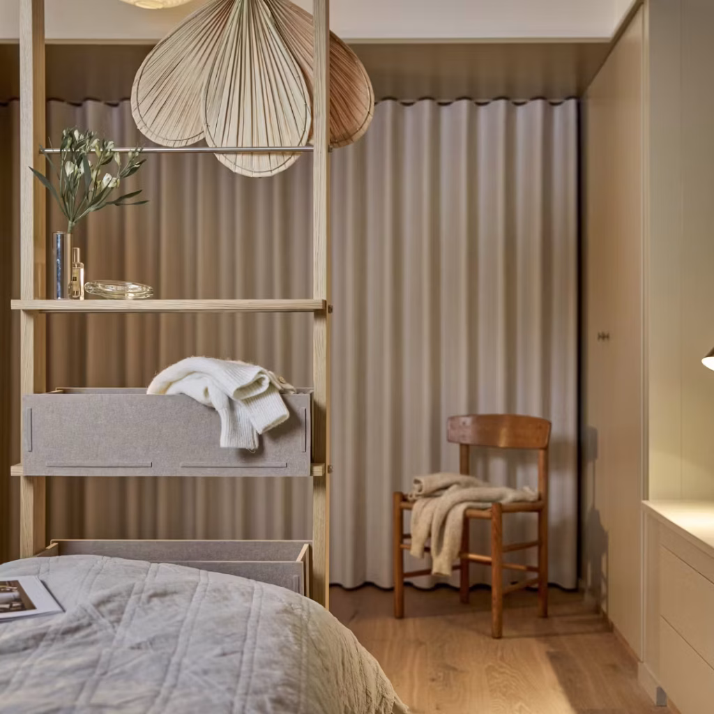 Image 5 de 9 dans la galerie EMBRACE | BM2